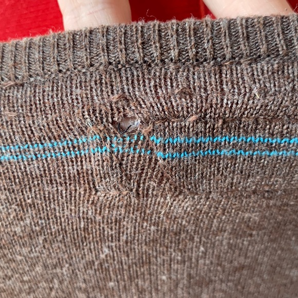 Brown billa bong v-neck sweater - Picture 4 of 6